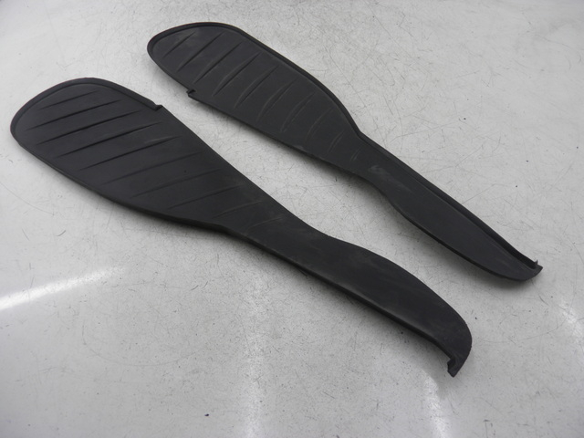 photo de TAPIS MARCHE PIED BMW C1 125 (2000 - 2003)