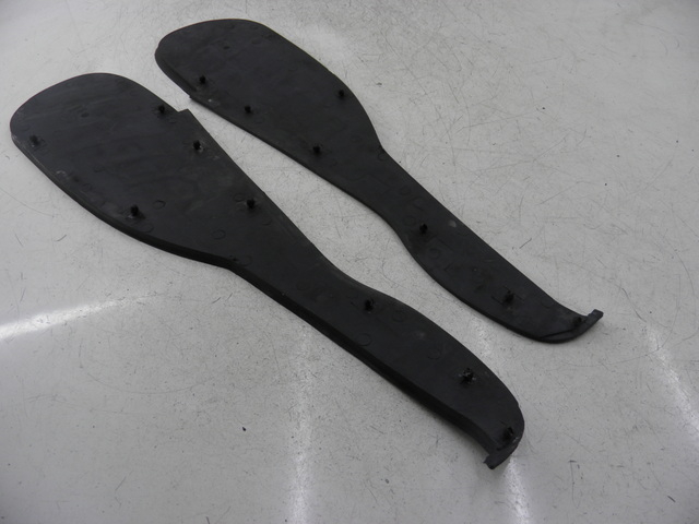 photo de TAPIS MARCHE PIED BMW C1 125 (2000 - 2003)