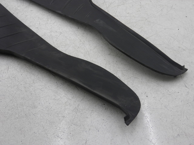 photo de TAPIS MARCHE PIED BMW C1 125 (2000 - 2003)