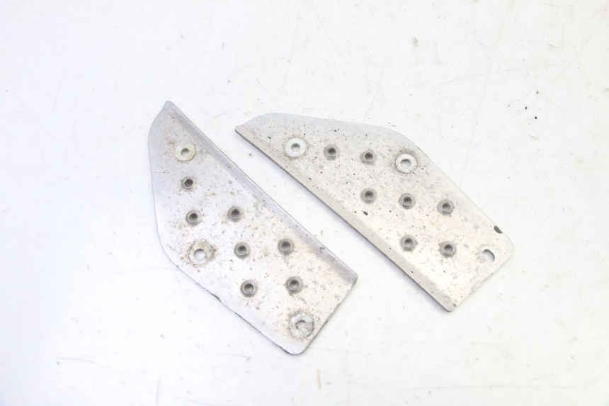 photo de TAPIS MARCHE PIED YAMAHA BW'S 100 (1999 - 2002)