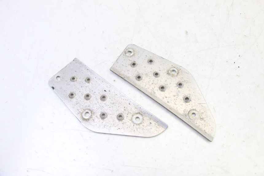 photo de TAPIS MARCHE PIED YAMAHA BW'S 100 (1999 - 2002)