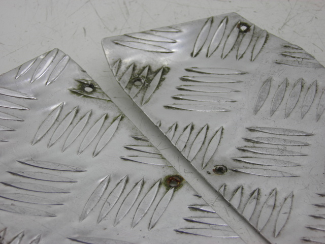 photo de TAPIS MARCHE PIED EUROCKA MATADOR 4T 50 (2010 - 2016) - Zoom état d’usage