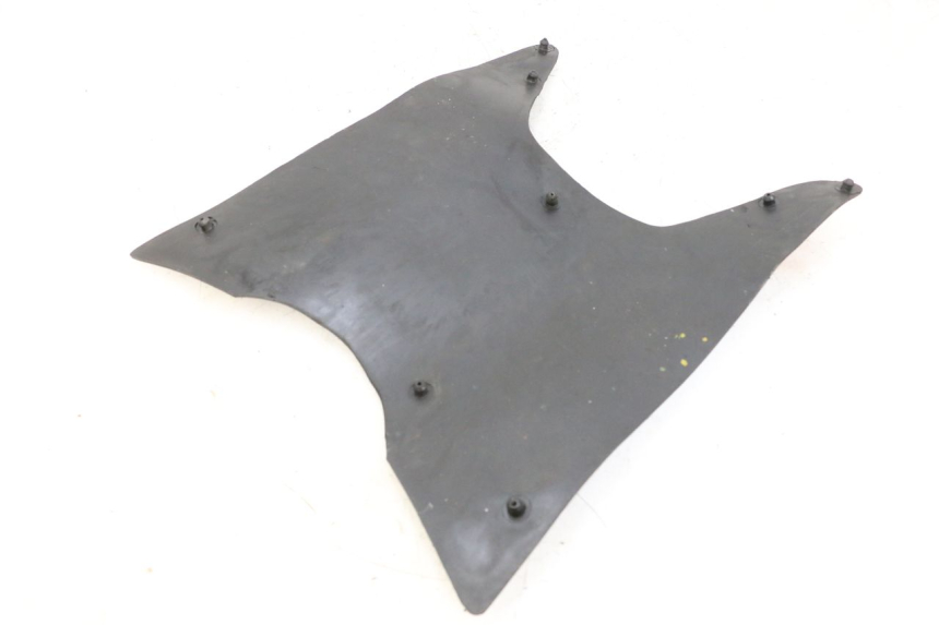 photo de TAPIS MARCHE PIED EUROCKA GTR 50 (2018 - 2021) - Zoom état d’usage