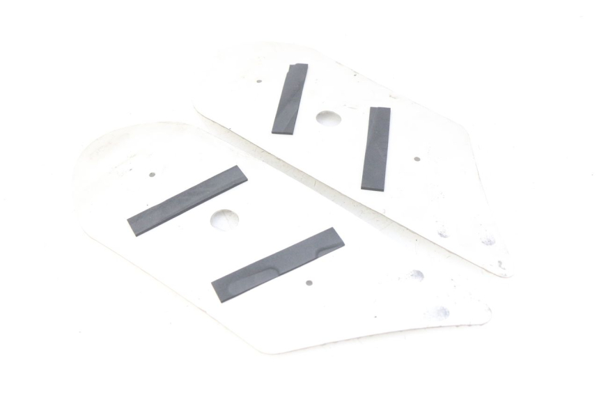 photo de TAPIS MARCHE PIED PEUGEOT KISBEE 4T 50 (2018 - 2022)