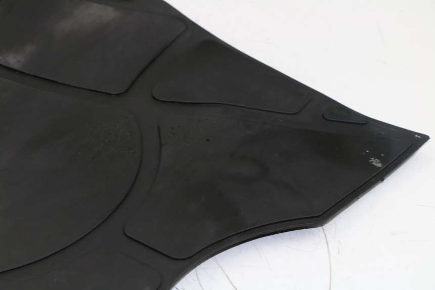 photo de TAPIS MARCHE PIED KYMCO GRAND DINK 125 (2002 - 2007)