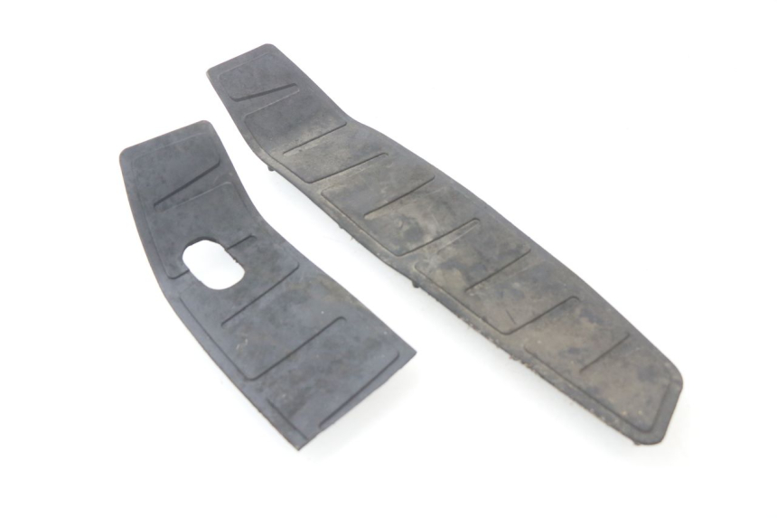 photo de TAPIS MARCHE PIED PIAGGIO MP3 LT 300 (2010 - 2016)