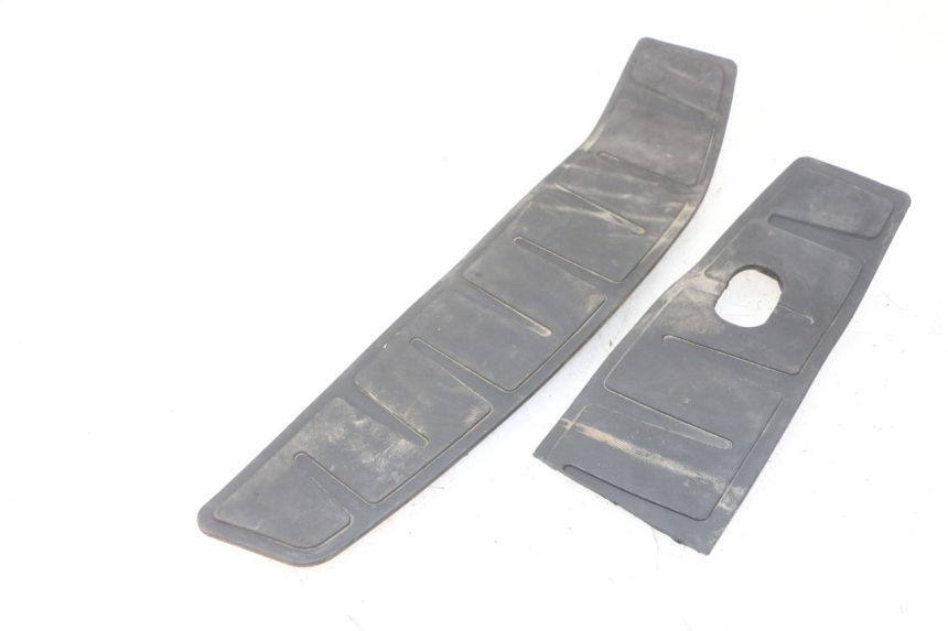 photo de TAPIS MARCHE PIED PIAGGIO MP3 RL 250 (2007 - 2010)