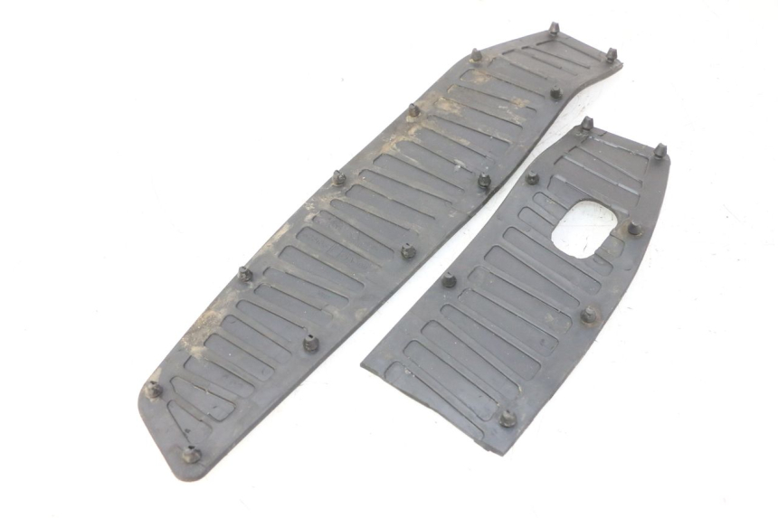 photo de TAPIS MARCHE PIED PIAGGIO MP3 RL 250 (2007 - 2010)