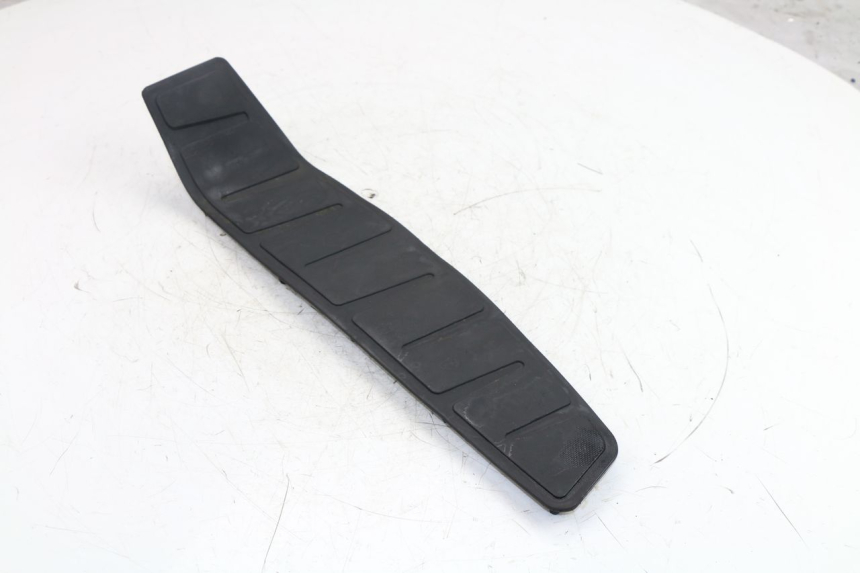 photo de TAPIS MARCHE PIED PIAGGIO MP3 500 (2011 - 2015)