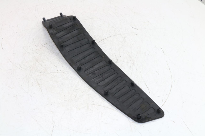 photo de TAPIS MARCHE PIED PIAGGIO MP3 500 (2011 - 2015)