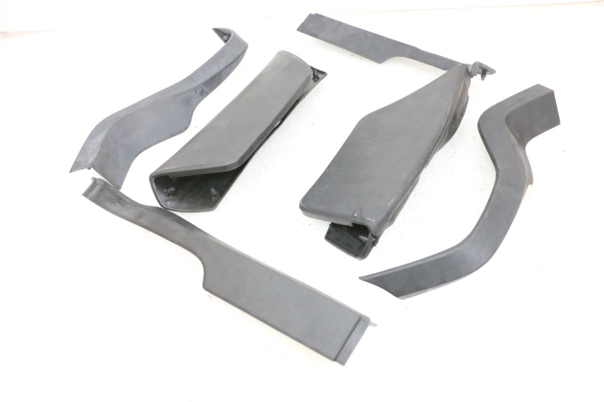 photo de TAPIS MARCHE PIED YAMAHA NEO'S CORE 1 (2022 - 2026) - Vue principale