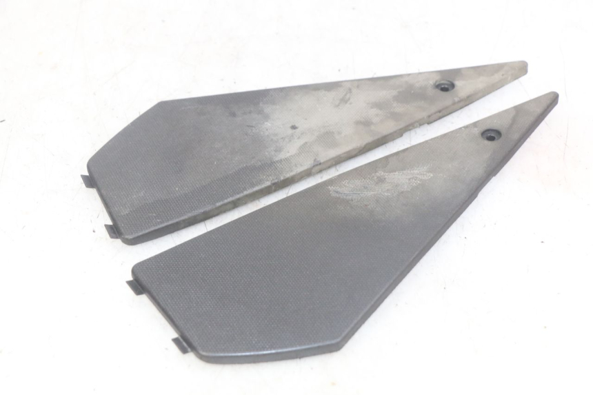 photo de TAPIS MARCHE PIED PIAGGIO NEW TYPHOON 50 (2010 - 2017)