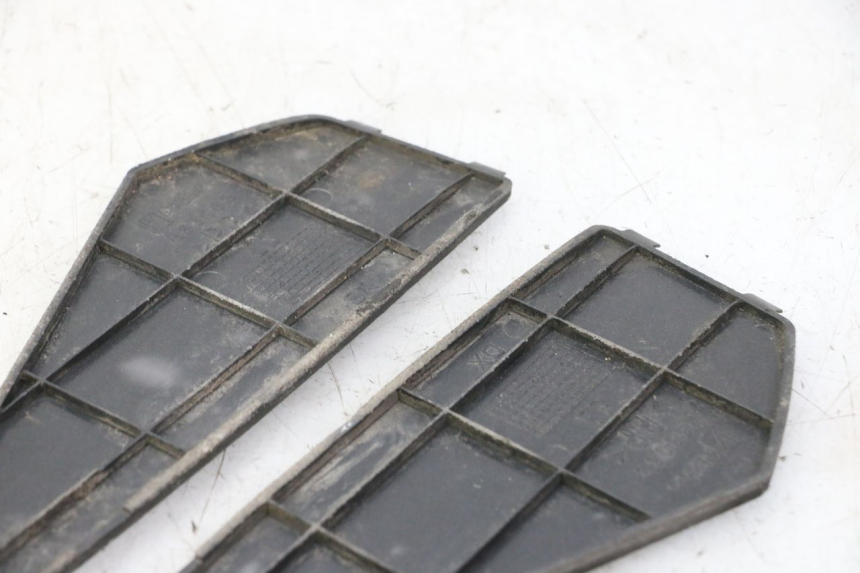 photo de TAPIS MARCHE PIED PIAGGIO NEW TYPHOON 50 (2010 - 2017)