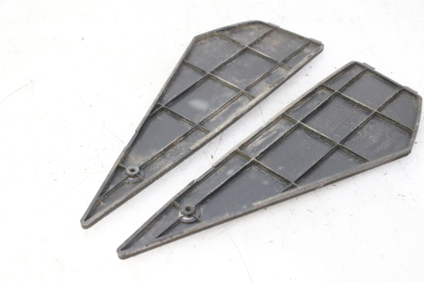 photo de TAPIS MARCHE PIED PIAGGIO NEW TYPHOON 50 (2010 - 2017)