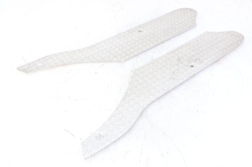 photo de TAPIS MARCHE PIED PIAGGIO NRG POWER PUREJET 50 (2018 - 2021)