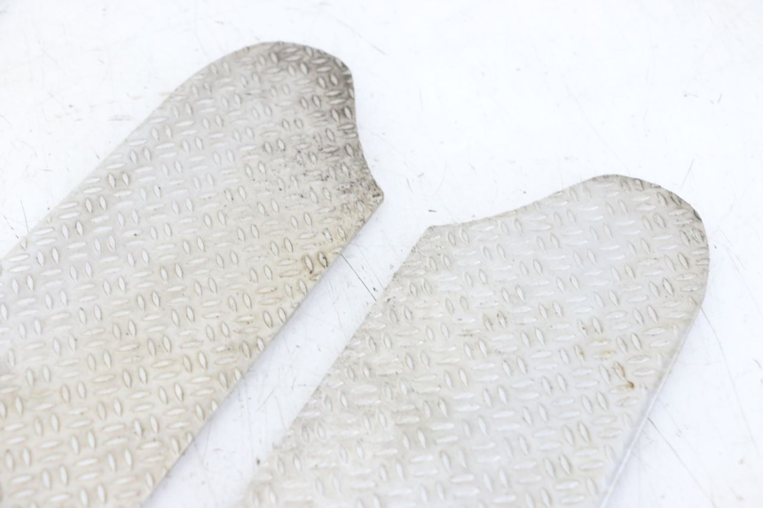 photo de TAPIS MARCHE PIED PIAGGIO NRG POWER PUREJET 50 (2018 - 2021)