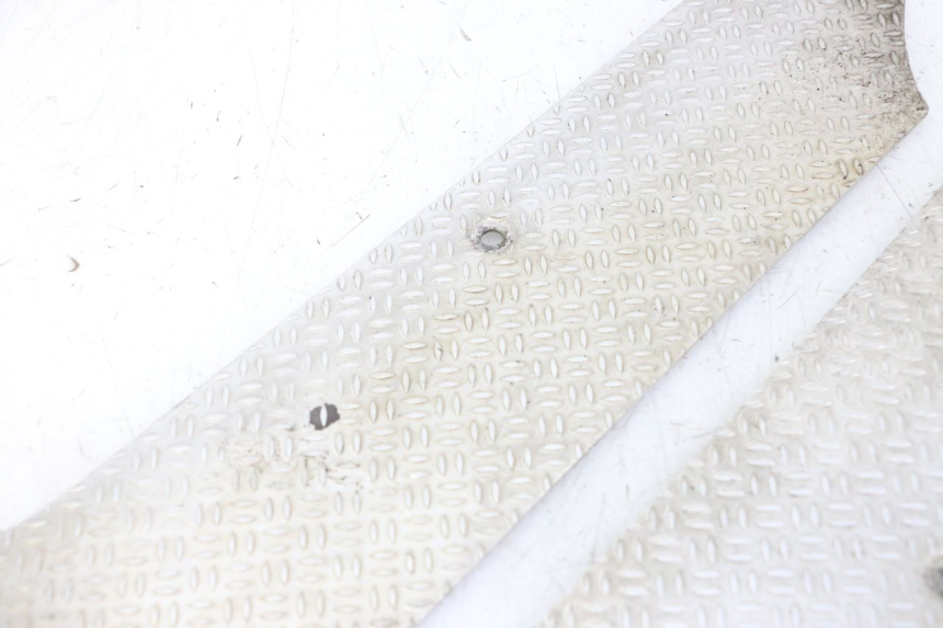 photo de TAPIS MARCHE PIED PIAGGIO NRG POWER PUREJET 50 (2018 - 2021)