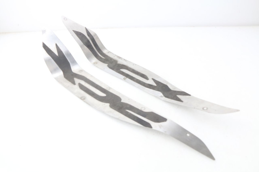 photo de TAPIS MARCHE PIED HONDA PCX (JF47) 125 (2012 - 2013)