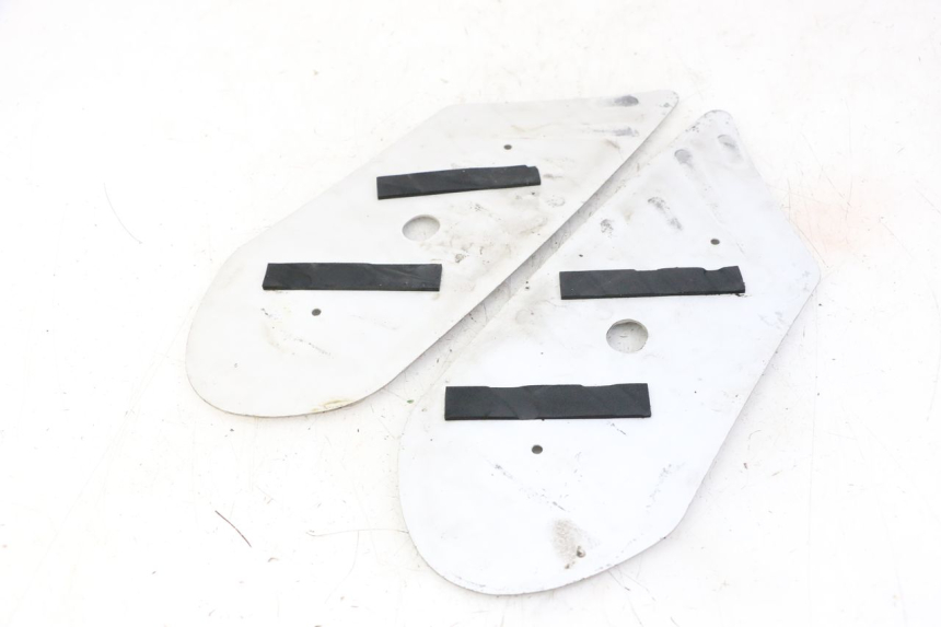 photo de TAPIS MARCHE PIED PEUGEOT KISBEE 4T 50 (2018 - 2022)