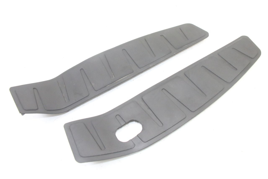 photo de TAPIS MARCHE PIED PIAGGIO MP3 500 (2014 - 2016)