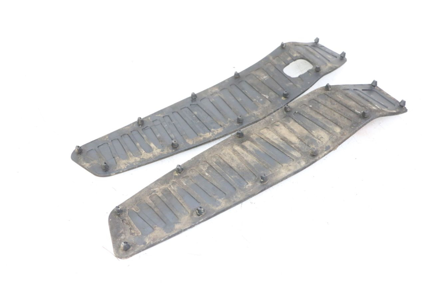photo de TAPIS MARCHE PIED PIAGGIO MP3 LT 400 (2007 - 2012)