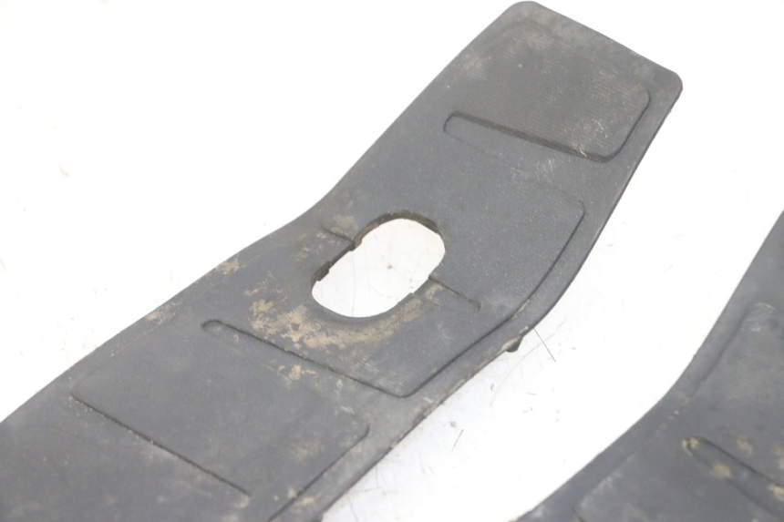 photo de TAPIS MARCHE PIED PIAGGIO MP3 LT 400 (2007 - 2012)