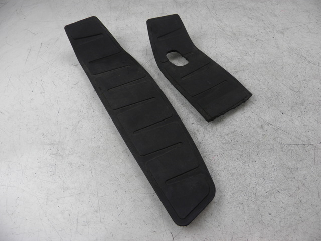 photo de TAPIS MARCHE PIED PIAGGIO MP3 LT 300 (2010 - 2016)