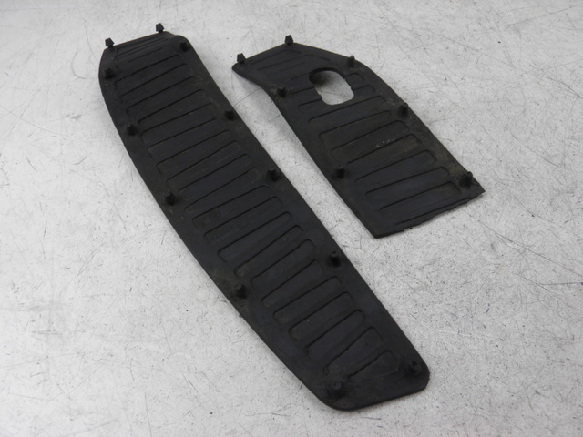 photo de TAPIS MARCHE PIED PIAGGIO MP3 LT 300 (2010 - 2016)