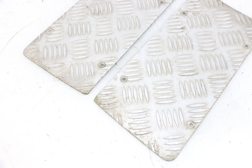 photo de TAPIS MARCHE PIED LIGIER PULSE 3 1 (2014 - 2020) - Points de fixation