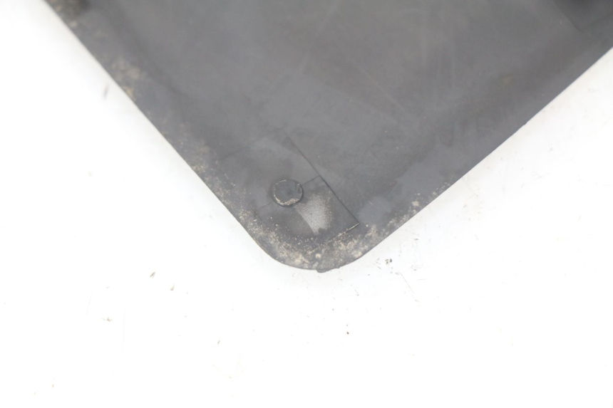 photo de TAPIS MARCHE PIED PEUGEOT SATELIS 125 (2010 - 2012)