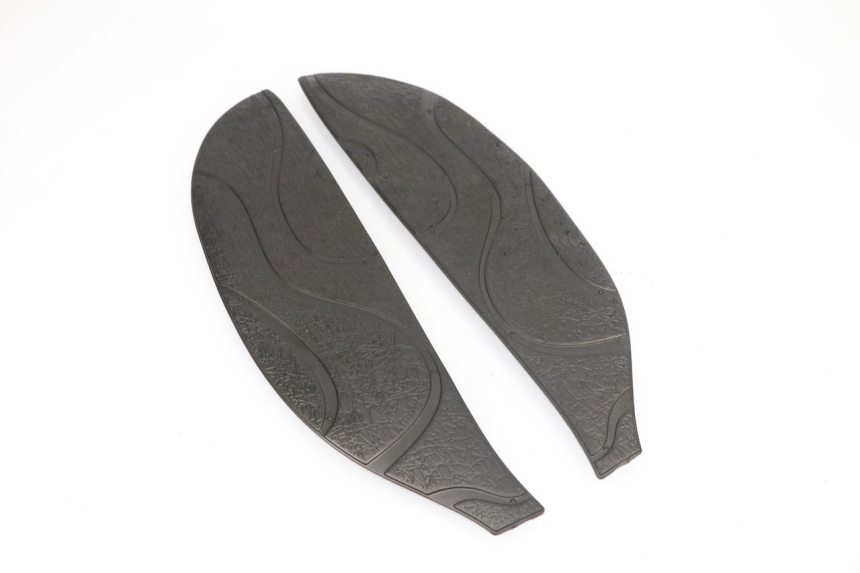 photo de TAPIS MARCHE PIED APRILIA SCARABEO GT 125 (1999 - 2007)