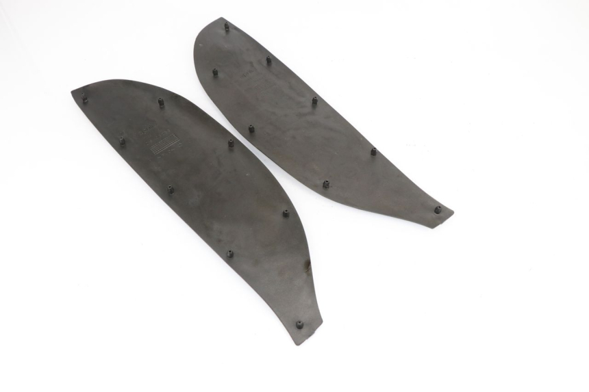 photo de TAPIS MARCHE PIED APRILIA SCARABEO GT 125 (1999 - 2007)