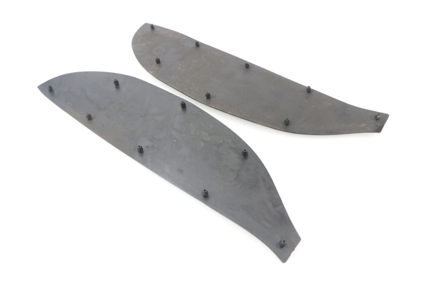 photo de TAPIS MARCHE PIED APRILIA SCARABEO GT 125 (1999 - 2007)