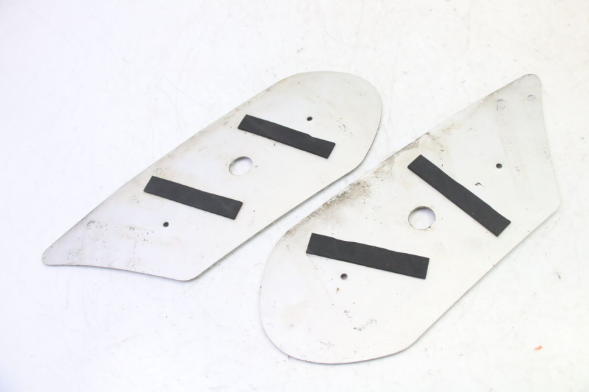 photo de TAPIS MARCHE PIED PEUGEOT STREETZONE I 2T 50 (2018 - 2020)