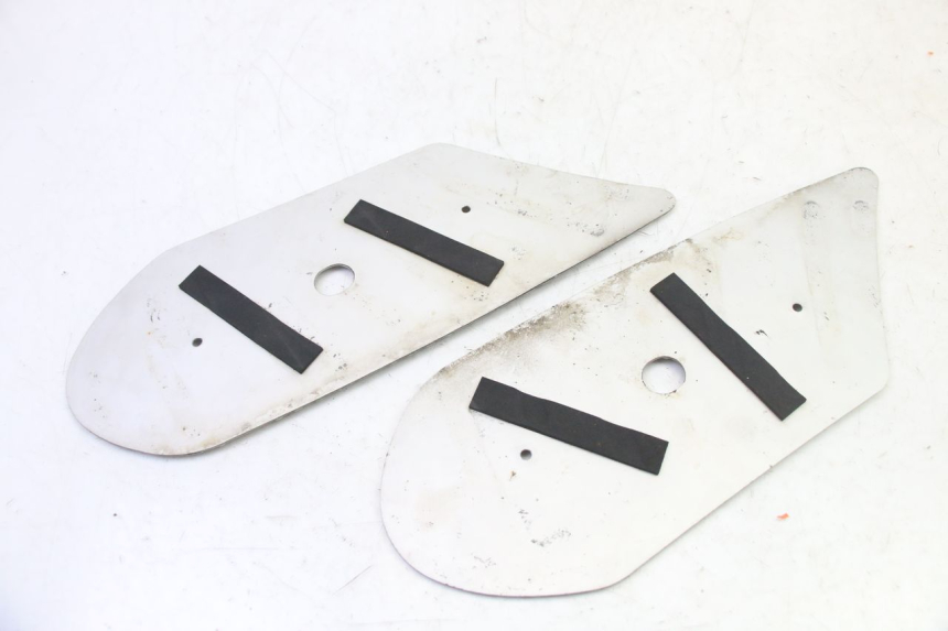 photo de TAPIS MARCHE PIED PEUGEOT STREETZONE I 2T 50 (2018 - 2020)