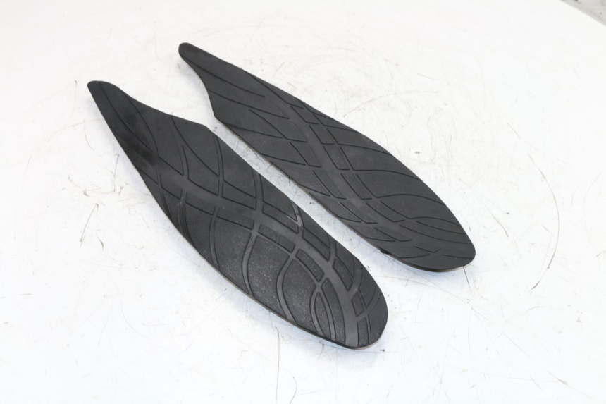 photo de TAPIS MARCHE PIED TGB X-MOTION XMOTION 125 (2008 - 2014)