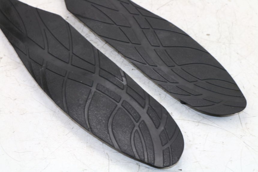 photo de TAPIS MARCHE PIED TGB X-MOTION XMOTION 125 (2008 - 2014)