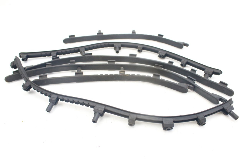 photo de TAPIS MARCHE PIED PIAGGIO VESPA S 2T 50 (2007 - 2014)