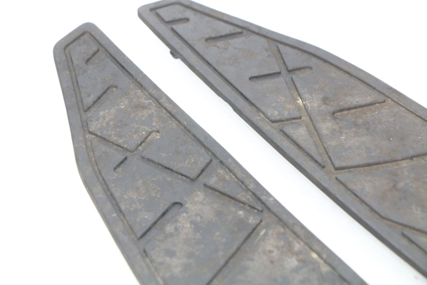 photo de TAPIS MARCHE PIED KYMCO X-CITING XCITING 400 (2014 - 2018)