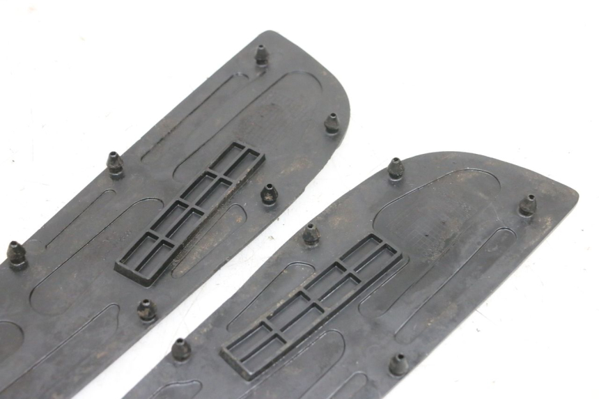 photo de TAPIS MARCHE PIED YAMAHA X-MAX XMAX 125 (2010 - 2013) - Vue d’ensemble