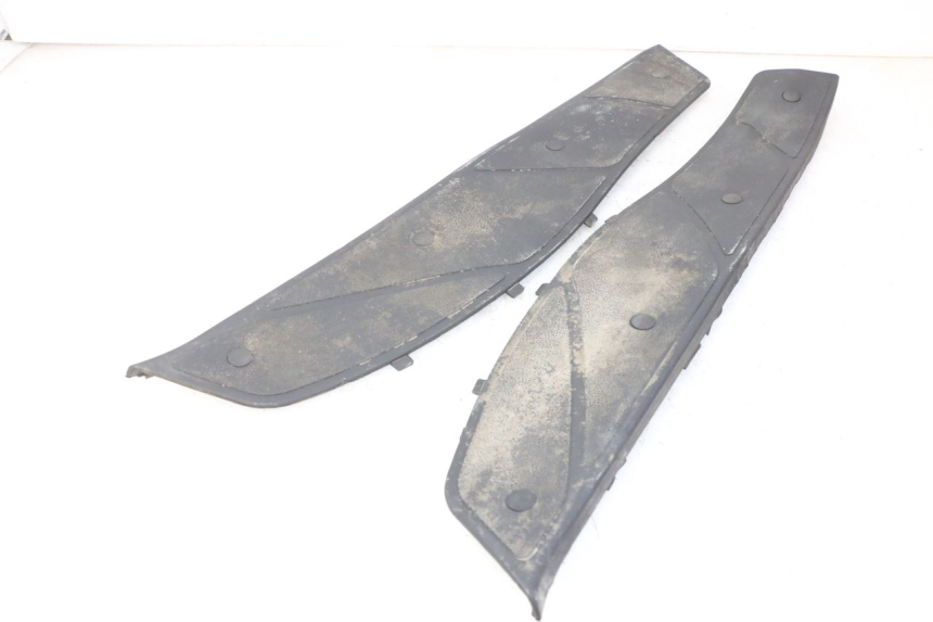 photo de TAPIS MARCHE PIED PIAGGIO X9 EVOLUTION 125 (2003 - 2007)