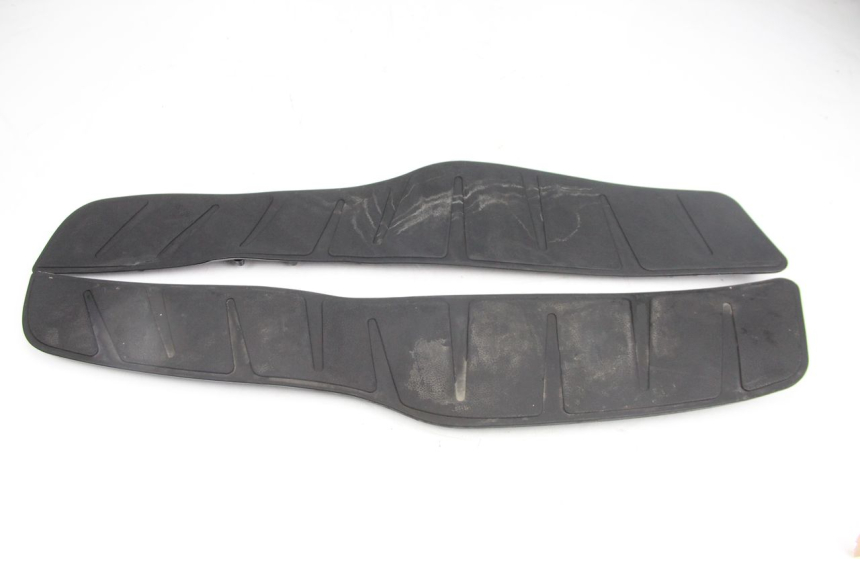 photo de TAPIS MARCHE PIED PIAGGIO XEVO - X EVO 125 (2007 - 2016)