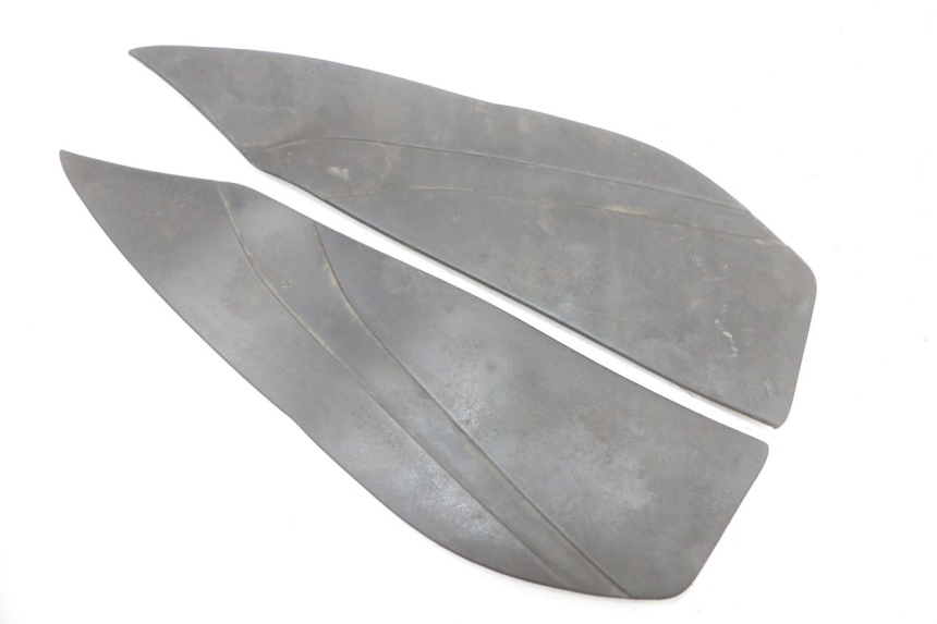 photo de TAPIS MARCHE PIED YAMAHA XMAX X-MAX ABS 125 (2017 - 2020)