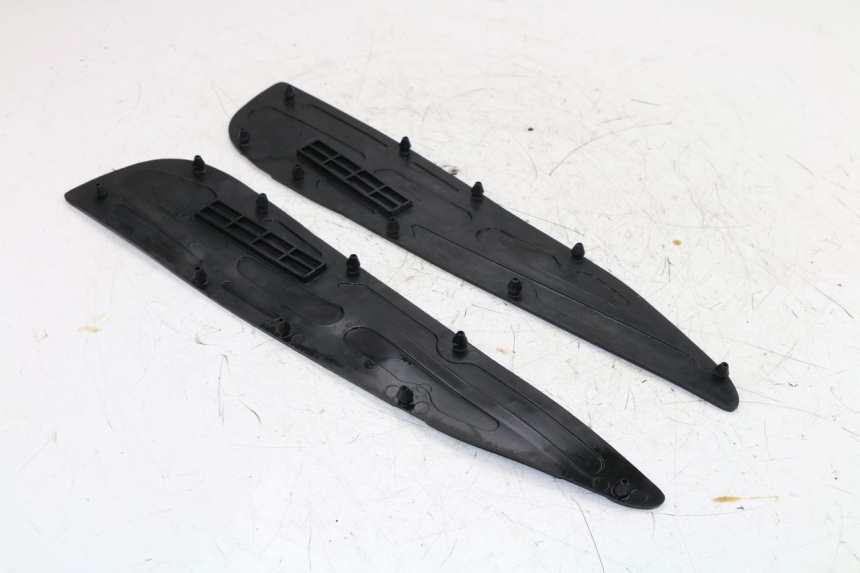 photo de TAPIS MARCHE PIED YAMAHA X-MAX XMAX 125 (2010 - 2014)