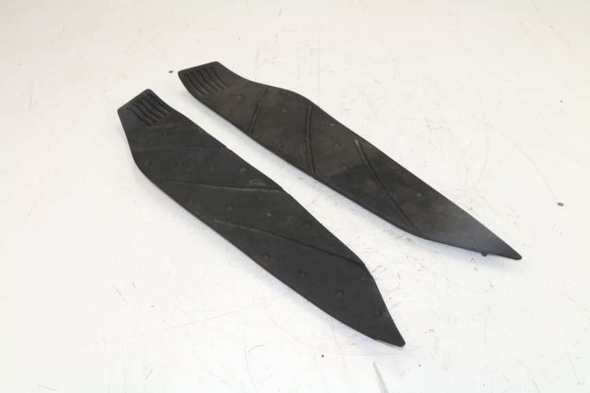 photo de TAPIS MARCHE PIED YAMAHA X-MAX XMAX 250 (2006 - 2009)