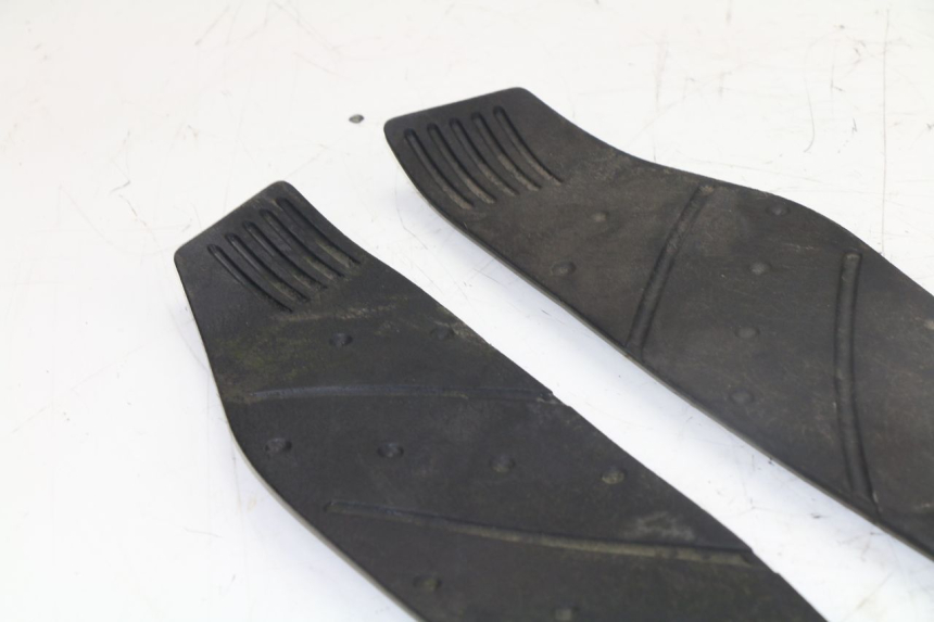 photo de TAPIS MARCHE PIED YAMAHA X-MAX XMAX 250 (2006 - 2009)