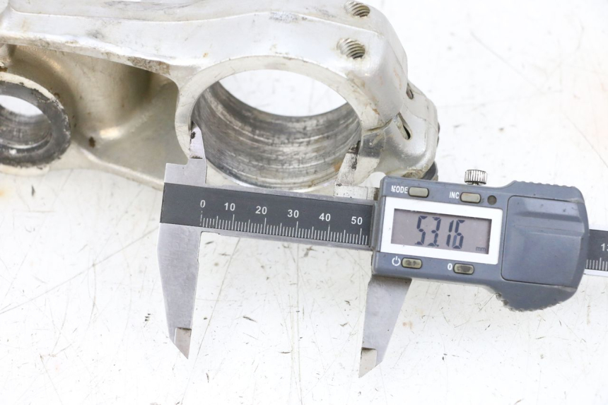 photo de TE FOURCHE HONDA CR 125 (1989 - 1991) - Autre angle de vue