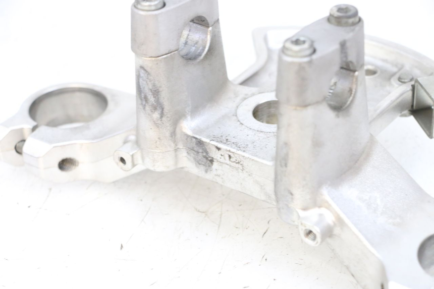 photo de TE FOURCHE SUPERIEUR SUZUKI BURGMAN 650 (2013 - 2020)