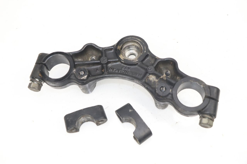 photo de TE FOURCHE SUPERIEUR SUZUKI GN 125 (1997 - 2000)