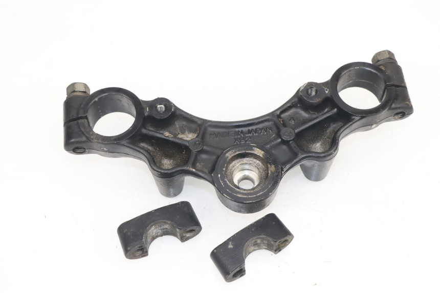 photo de TE FOURCHE SUPERIEUR SUZUKI GN 125 (1997 - 2000)